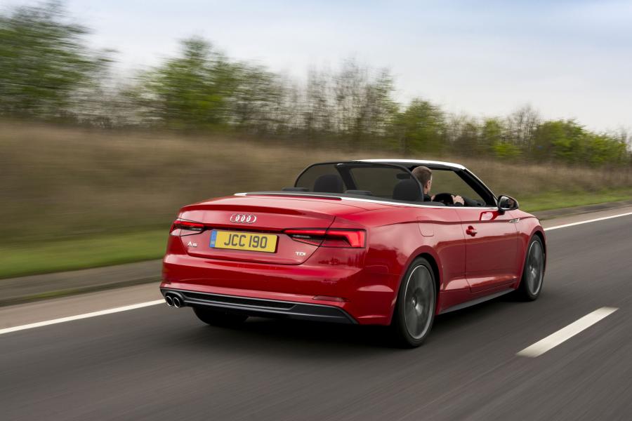  Audi A5 Cabriolet 2.0 TDI S-Line 2017 года  (UK) (фото 6 из 40)